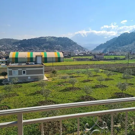 Casa de hóspedes Ilir *