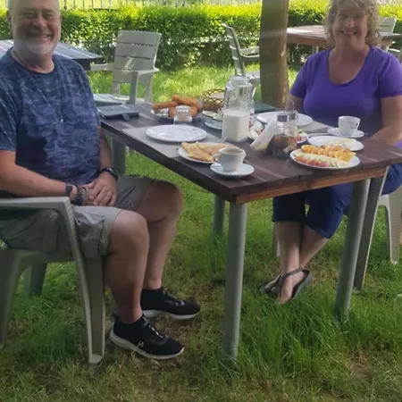 بيت ضيافة Ilir